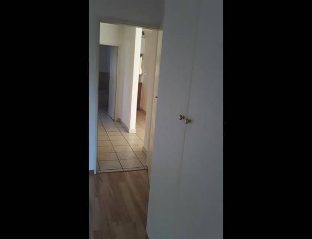 2 BEDROOM PROPERTY TO RENT IN ROOIHUISKRAAL NORTH